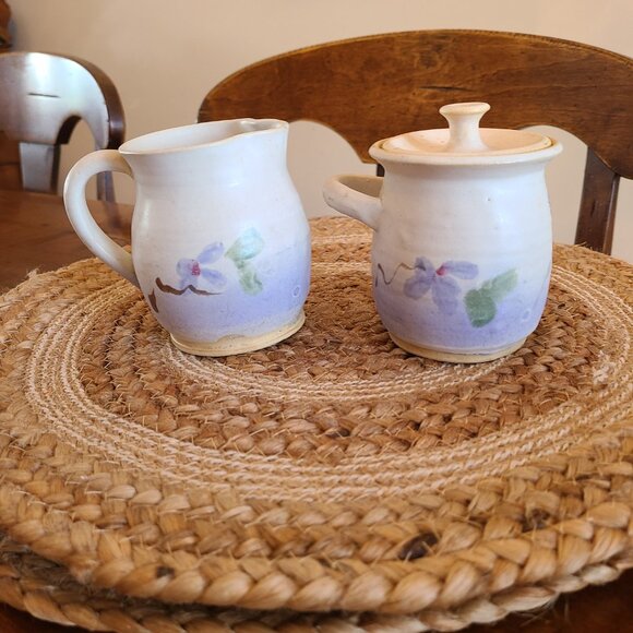 Cream and Sugar pottery set - Picture 7 of 11